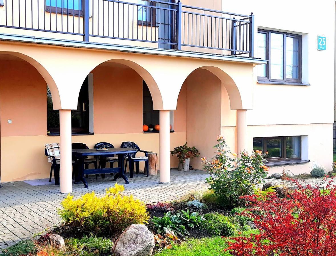 Seimos Bustas Homestay Σιαουλιάι Εξωτερικό φωτογραφία